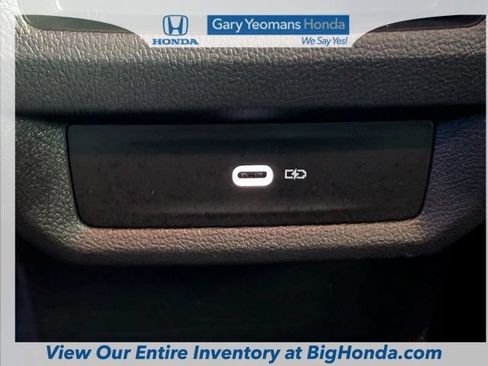 Used 2023 Volkswagen Taos SE FWD image 14