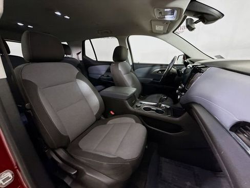 Used 2020 Chevrolet Traverse LT w/ Driver Confidence II Package image 30