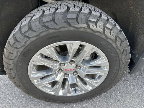 Used 2022 GMC Sierra 1500 Denali AWD/4WD image 12