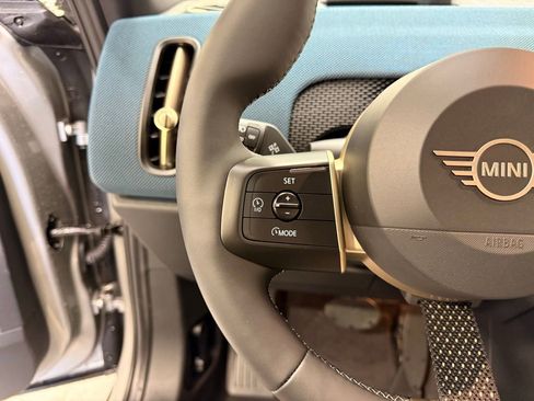 Used 2025 MINI Cooper Countryman S w/ Comfort Package Max image 13