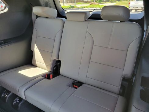 New 2025 GMC Acadia Elevation w/ Super Cruise Package image 9