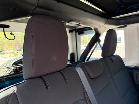 Used 2020 Jeep Wrangler Unlimited Sport S w/ Sun And Sound Package image 28