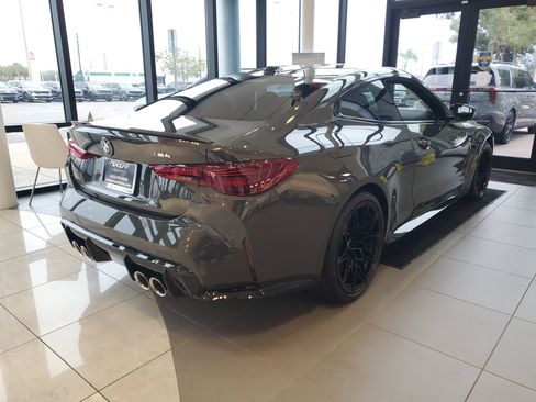 Used 2025 BMW M4 Coupe w/ Executive Package image 3