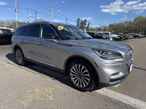 Used 2024 Lincoln Aviator Reserve w/ Elements Package Plus AWD/4WD image 9