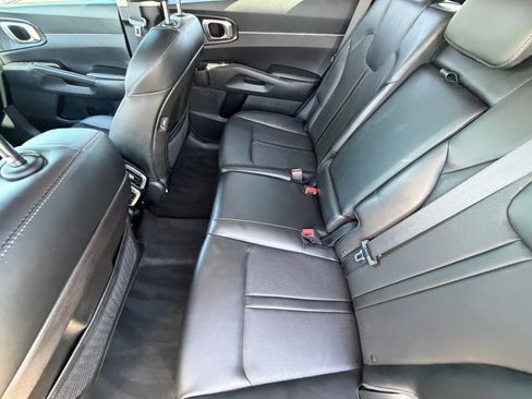 Certified 2021 Kia Sorento S FWD image 12