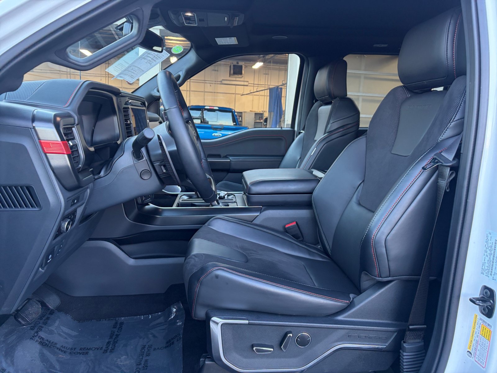 Used 2025 Ford F150 Raptor AWD/4WD image 26