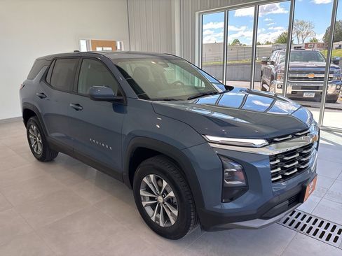 Used 2025 Chevrolet Equinox LT AWD/4WD image 6