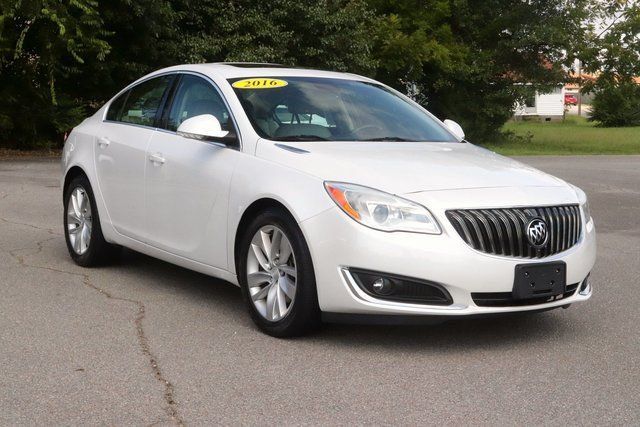 Used 2016 Buick Regal FWD image 3