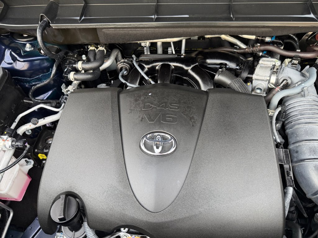 Used 2022 Toyota Highlander Platinum AWD/4WD image 30