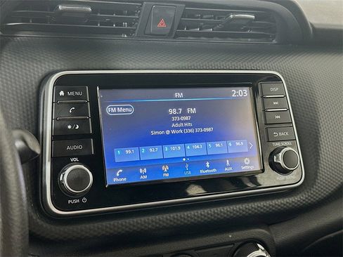 Used 2022 Nissan Kicks S image 17