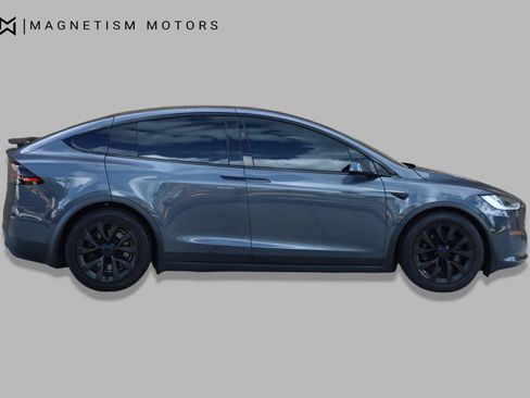 Used 2023 Tesla Model X AWD/4WD image 6