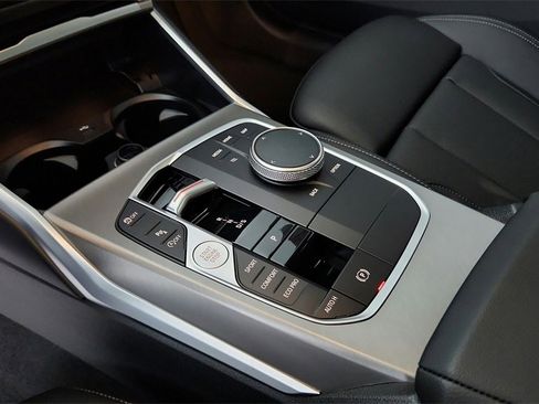 Used 2025 BMW 330i xDrive Sedan w/ M Sport Package image 31