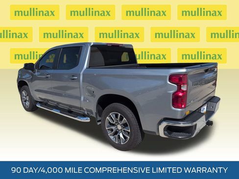 Used 2026 Chevrolet Silverado 1500 LT w/ Z71 Off-Road Package AWD/4WD image 9
