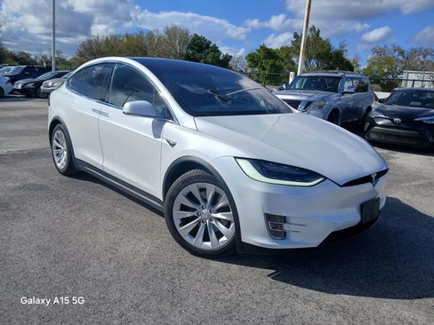 Used 2017 Tesla Model X 100D image 1