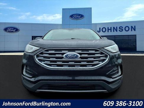 Certified 2022 Ford Edge SEL w/ Convenience Package AWD/4WD image 2