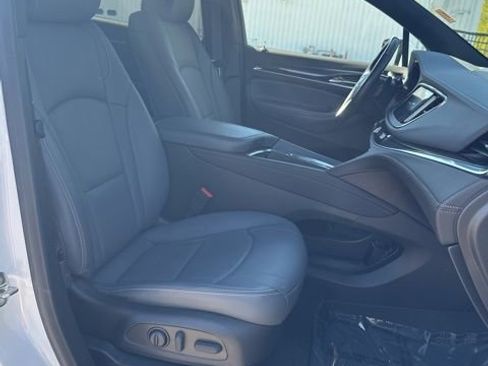 Used 2024 Buick Enclave Essence FWD image 42