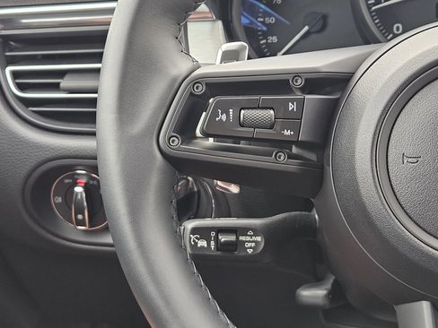 Certified 2026 Porsche Macan image 26