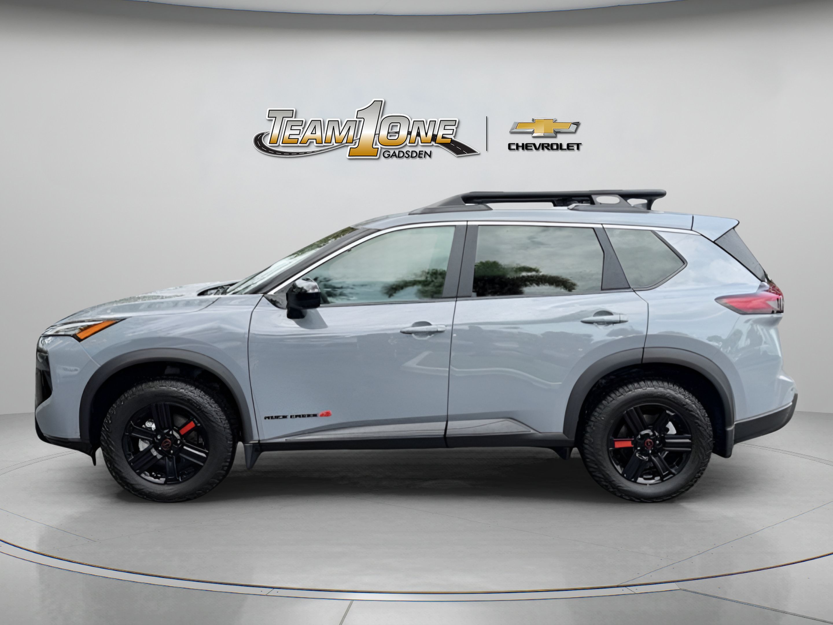 Used 2026 Nissan Rogue SV AWD/4WD image 4
