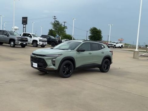 New 2026 Chevrolet Trax ACTIV image 4