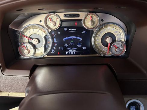 Used 2016 RAM 1500 Laramie Longhorn w/ Convenience Group AWD/4WD image 12