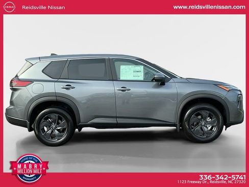 New 2026 Nissan Rogue SV image 7