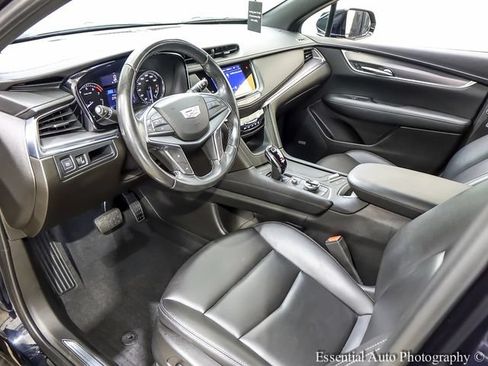 Certified 2022 Cadillac XT5 Luxury w/ LPO, Floor Liner Package FWD image 11