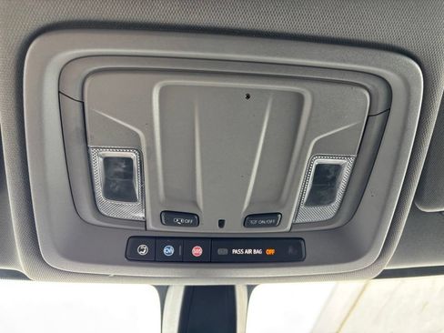 Used 2021 Chevrolet Silverado 1500 Custom AWD/4WD image 21