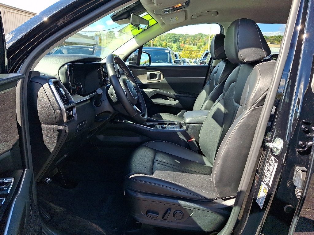Certified 2023 Kia Sorento S AWD/4WD image 15