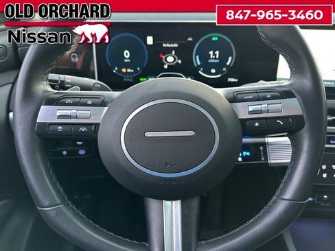 Used 2025 Hyundai Tucson Limited image 22