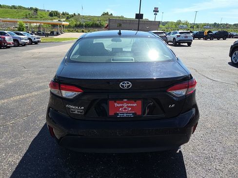 Used 2024 Toyota Corolla LE FWD image 7