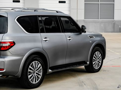 Used 2021 Nissan Armada SL w/ Captain's Chairs Package image 15