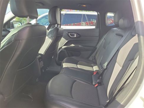 Used 2023 Jeep Compass Altitude image 15