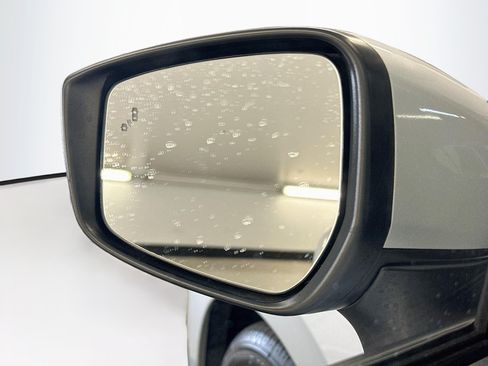 Used 2024 Nissan Versa SV FWD image 16