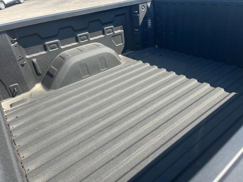 Used 2025 Chevrolet Silverado 1500 RST image 23