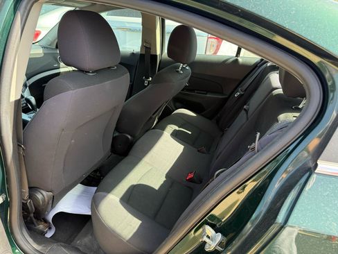 Used 2014 Chevrolet Cruze LT w/ RS Package FWD image 5
