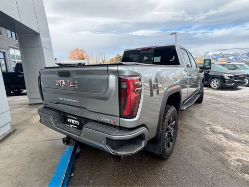 Used 2024 GMC Sierra 2500 AT4 w/ AT4 Premium Plus Package image 20