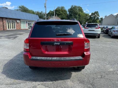 Used 2010 Jeep Compass Sport image 4