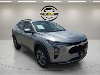 Used 2024 Chevrolet Trax LT w/ Driver Confidence Package FWD video 1
