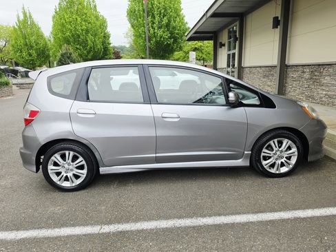 Used 2010 Honda Fit Sport image 6