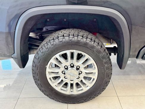 Used 2020 Chevrolet Silverado 2500 High Country w/ Z71 Off-Road Package AWD/4WD image 48