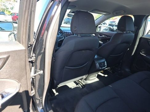 Used 2022 Chevrolet Malibu LT image 19