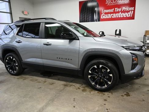 Used 2025 Chevrolet Equinox RS w/ Convenience Package III image 4