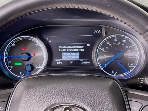 Used 2022 Toyota Venza XLE AWD/4WD image 14