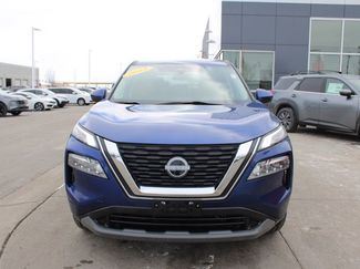 Used 2023 Nissan Rogue SV video 2