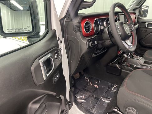 Used 2023 Jeep Wrangler Unlimited Rubicon image 20