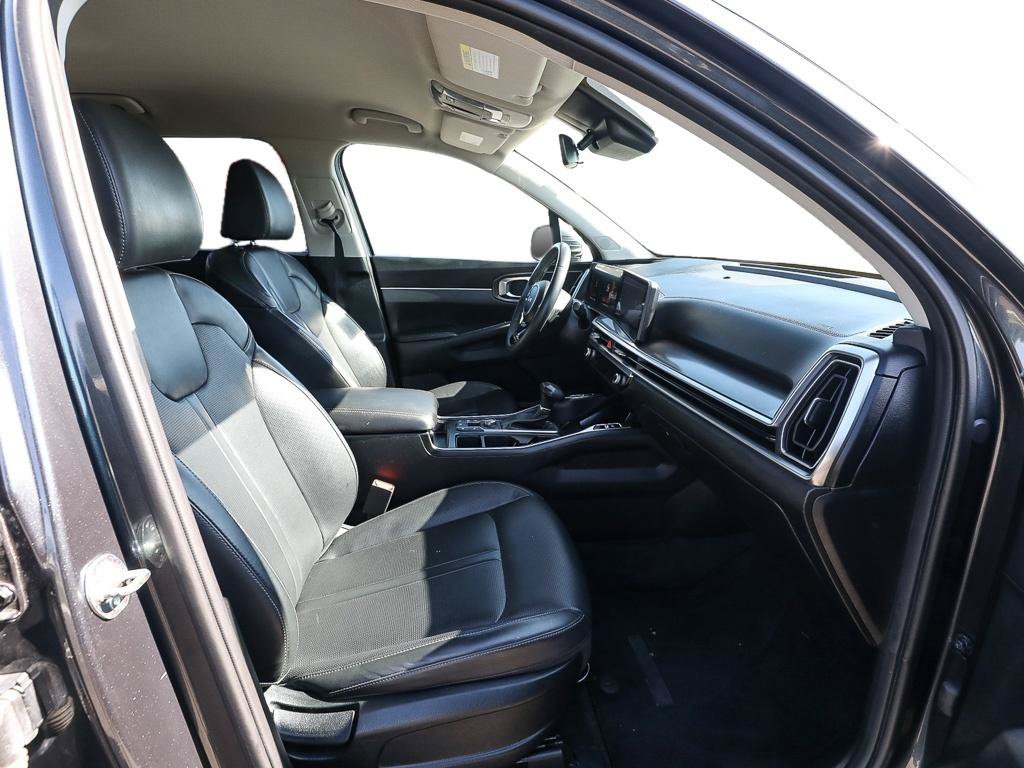 Used 2024 Kia Sorento S AWD/4WD image 9