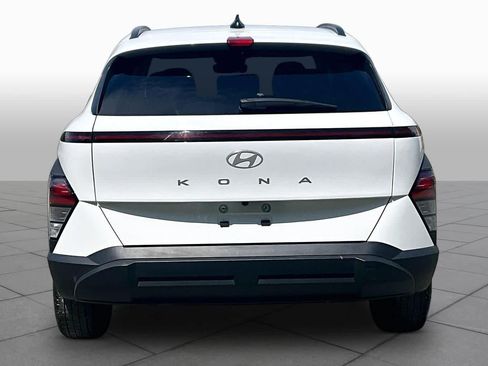 Used 2025 Hyundai Kona SEL FWD image 5