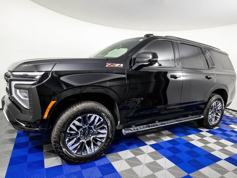Used 2025 Chevrolet Tahoe Z71 w/ Comfort Package AWD/4WD image 1
