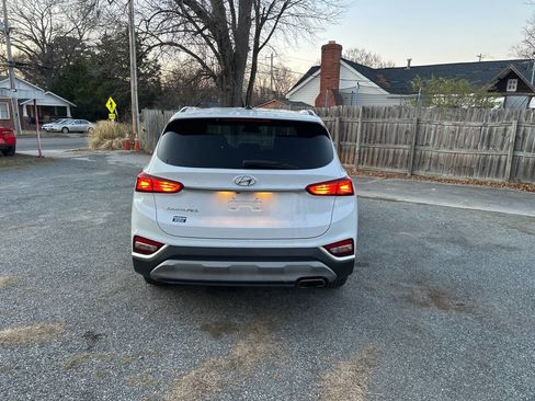 Used 2019 Hyundai Santa Fe SE image 5