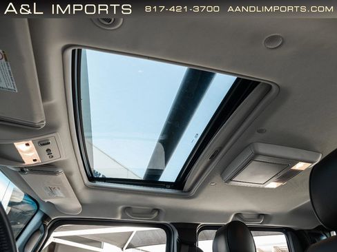Used 2008 HUMMER H2 SUT w/ Silver Ice Limited Edition AWD/4WD image 18
